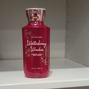 Bath & Body Works Winterberry Wonder Body Lotion